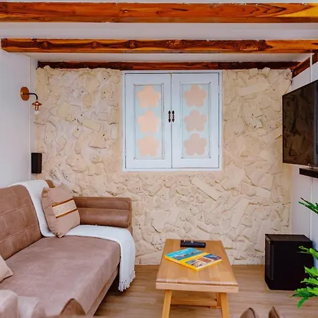 Apartment Inside Walled City, 2 Bedrooms, Very Unique And Quite *